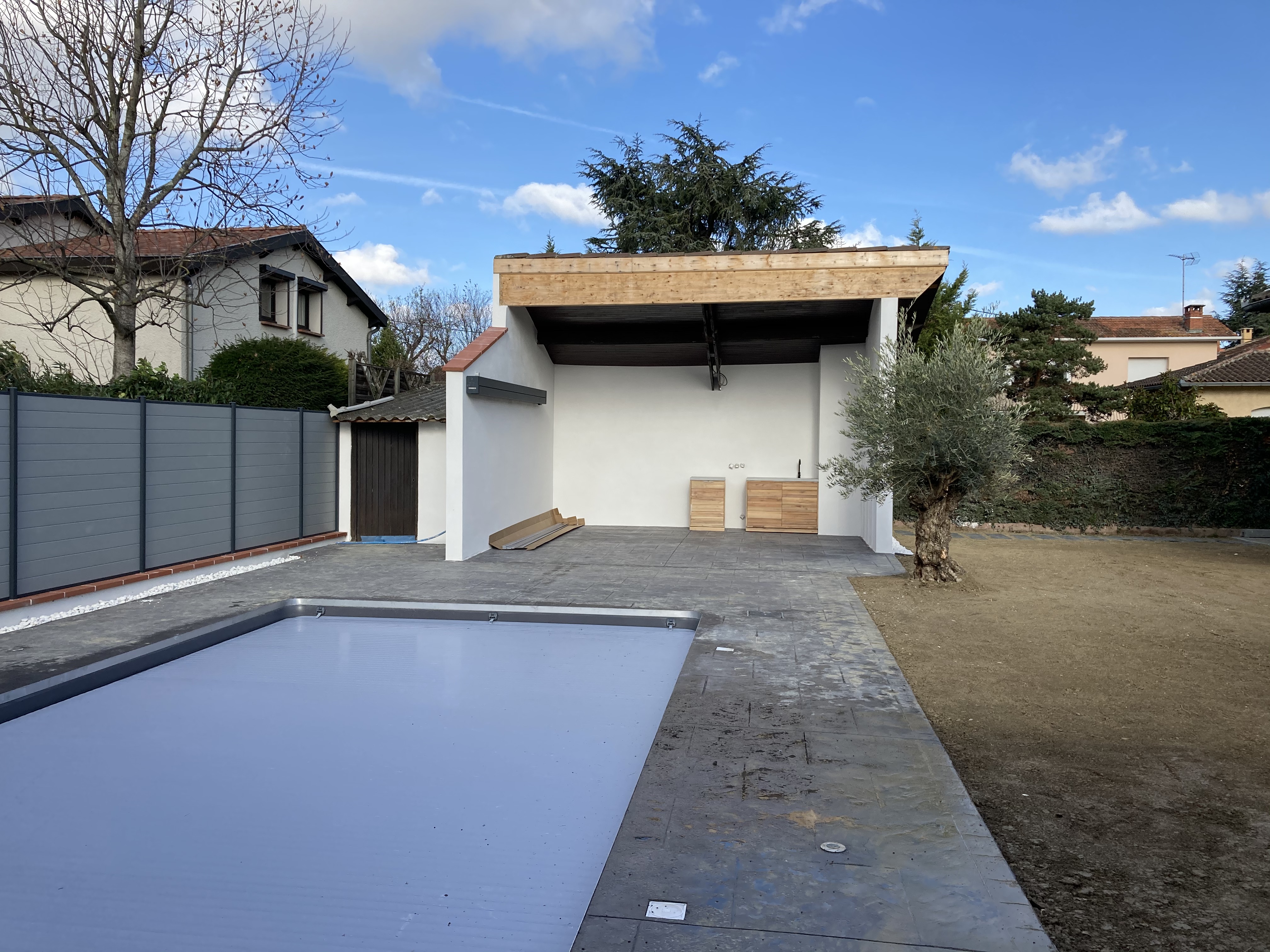 Rénovation d’un garage, sol et construction d’une piscine